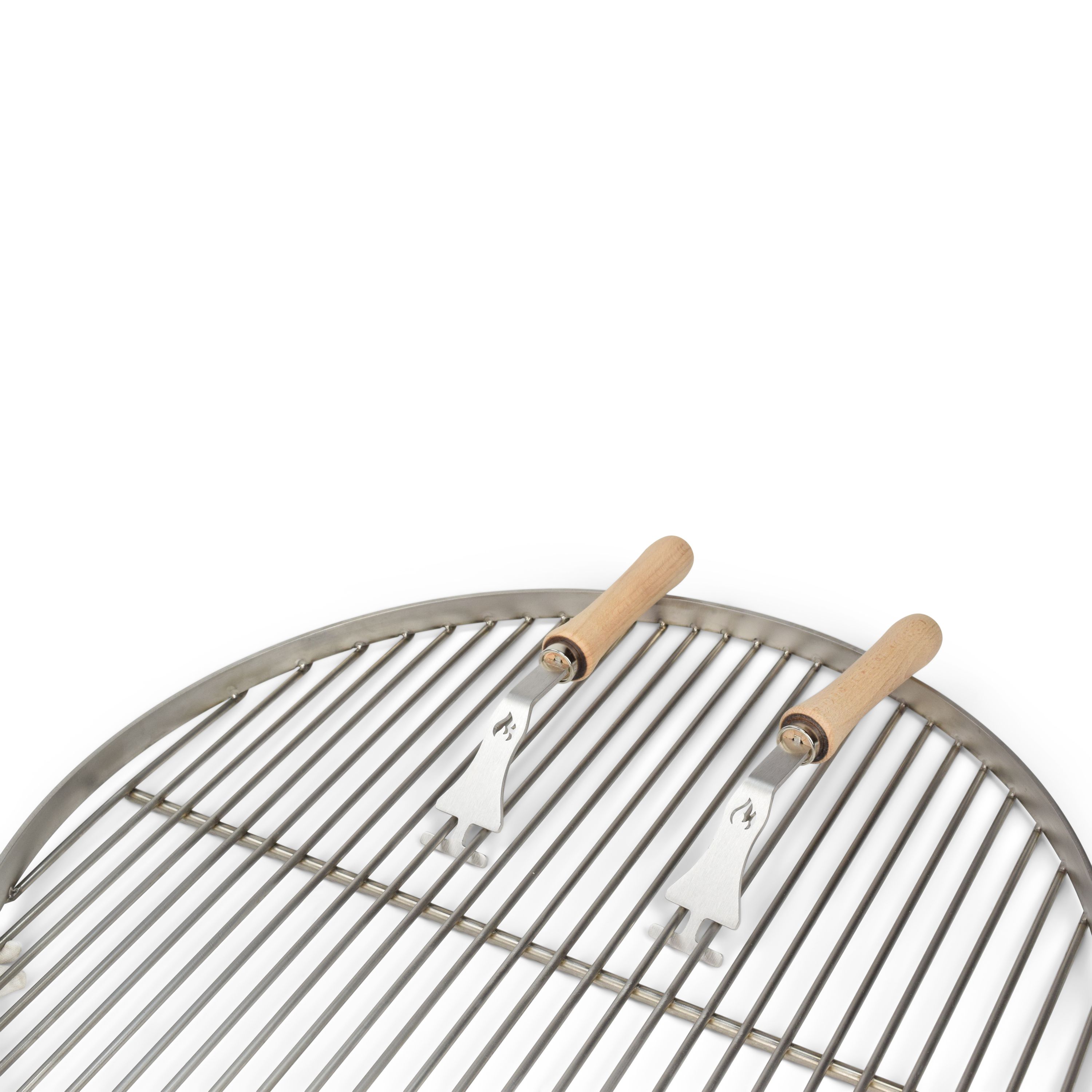 Removable handles for premium grill grates Bars run along depth of grate